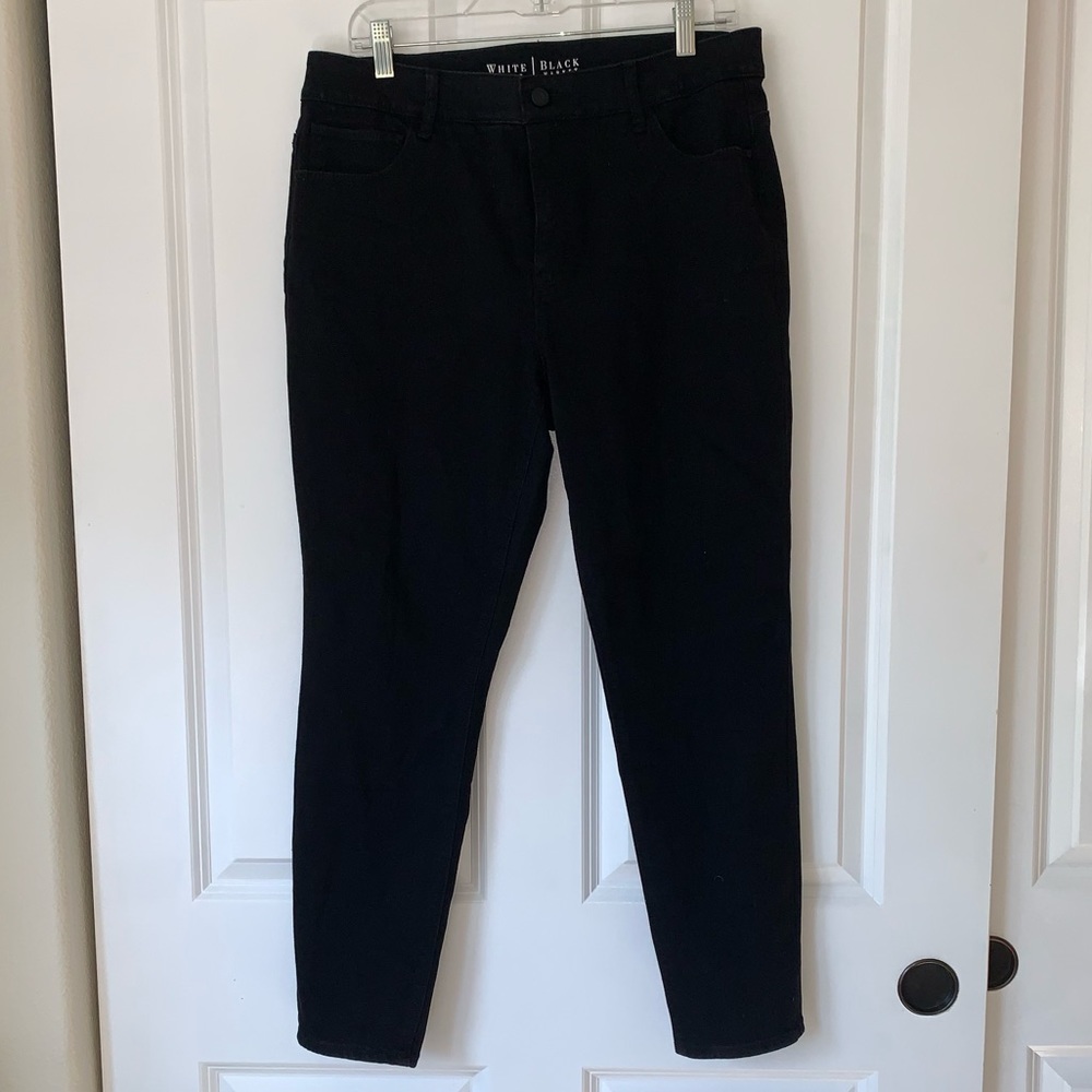 White House Black Market High Rise Skinny Jean